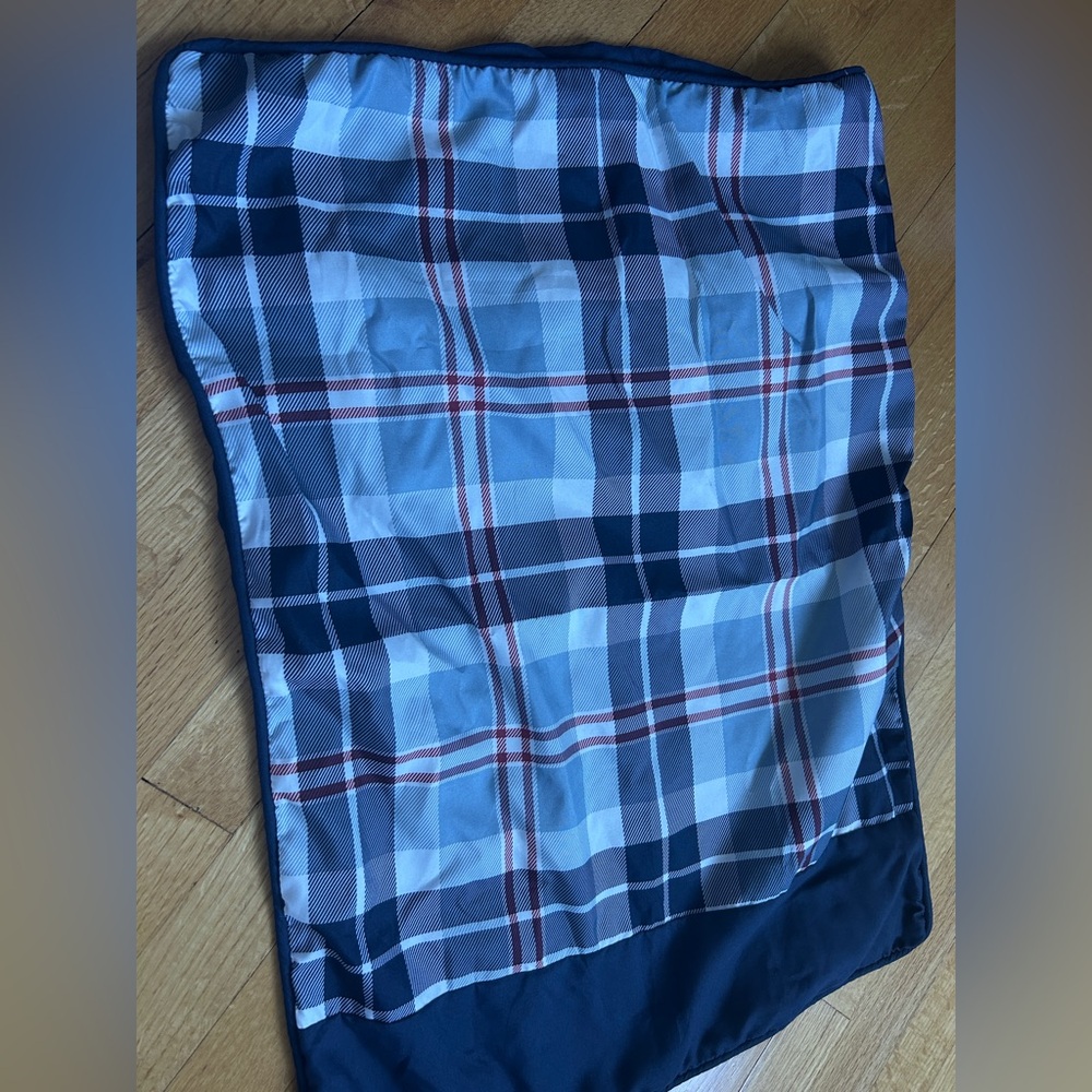 Plaid Blue and Red Bedding Set - Picture 3 of 3